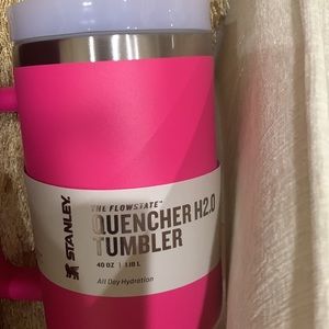 Stanley Quencher 40 ounce tumbler